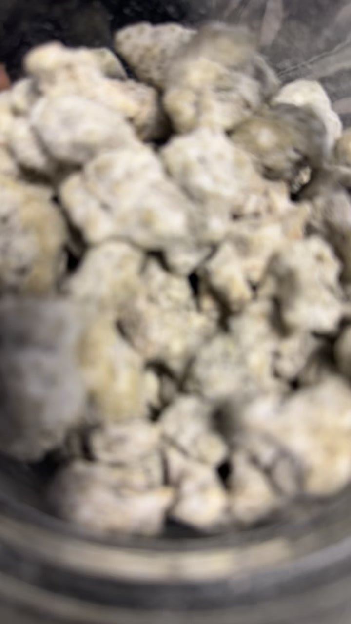 WHT GRL Snowcaps (Exotic+)